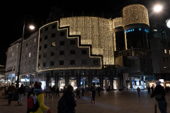 Adventabend in der Wiener Innenstadt, coronavirusbeding sind wenig Menschen unterwegs