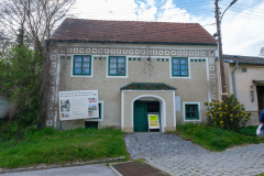 Ein großes Presshaus (Kellergassen in Pillichsdorf, NÖ)