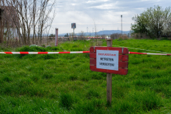 Die in den eher weichen Löß gegrabenen Keller können mit der Zeit baufällig werden(Kellergassen in Pillichsdorf, NÖ)