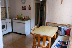 Voll-Dokumentation des Hauses 2211 Pillichsdorf, Wolkersdorferstraße 18 = Elternhaus von Hermi, im September 2023: Küche